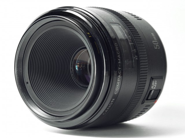 Canon EF 50 f/2.8 MACRO